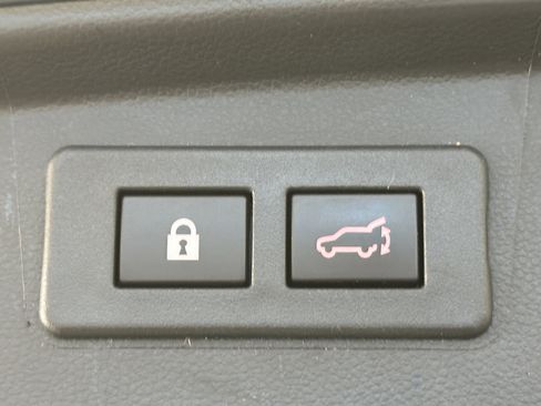 Used 2023 Subaru Outback Limited image 10