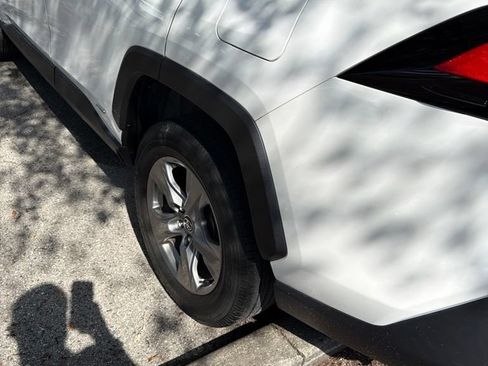 Certified 2023 Toyota RAV4 LE AWD/4WD image 7