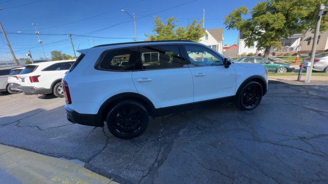 Certified 2021 Kia Telluride SX w/ Nightfall Edition Package AWD/4WD image 10