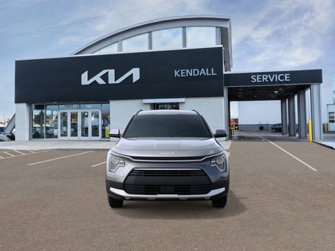 New 2026 Kia Niro EX image 2