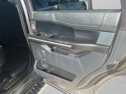 Used 2019 Ford Expedition XLT w/ Equipment Group 202A image 12