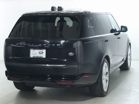 Used 2023 Land Rover Range Rover Long Wheelbase SE AWD/4WD image 9