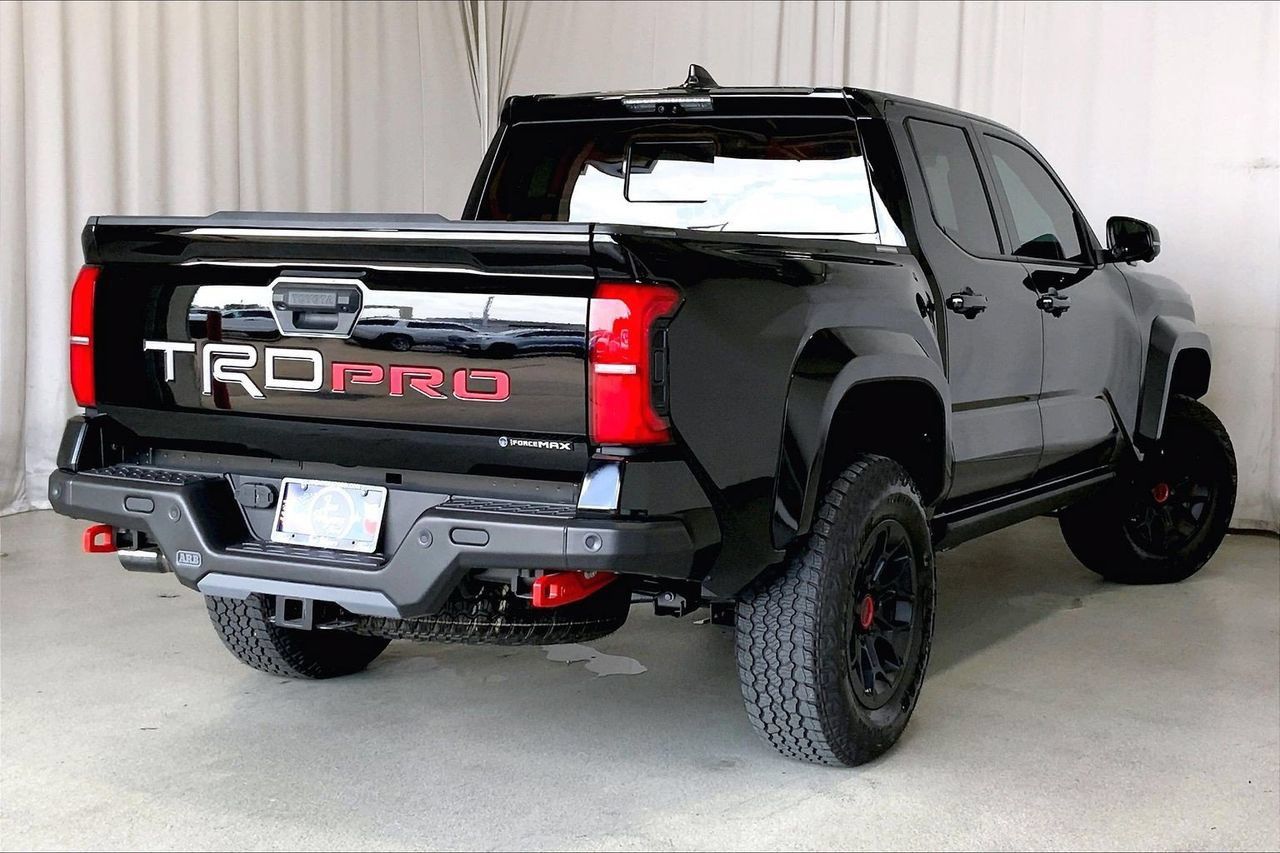 Used 2026 Toyota Tacoma TRD Pro AWD/4WD image 13