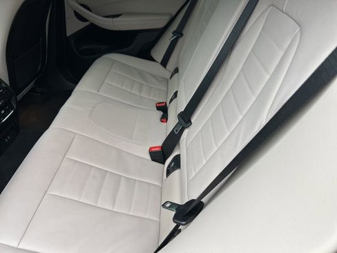 Used 2022 BMW X4 xDrive30i w/ Premium Package 2 image 9