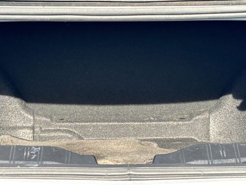 Used 2016 Chevrolet Camaro LT image 31