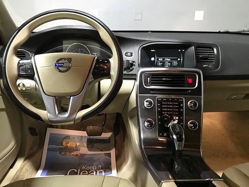 Used 2015 Volvo S60 T5 Premier image 21