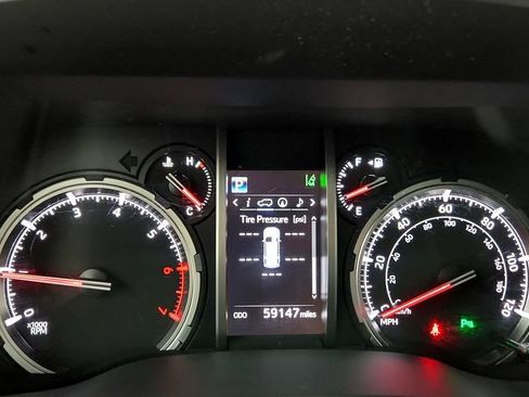 Used 2022 Toyota 4Runner Limited AWD/4WD image 18