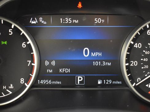 Used 2024 Nissan Murano SV w/ SV Midnight Edition Package image 7