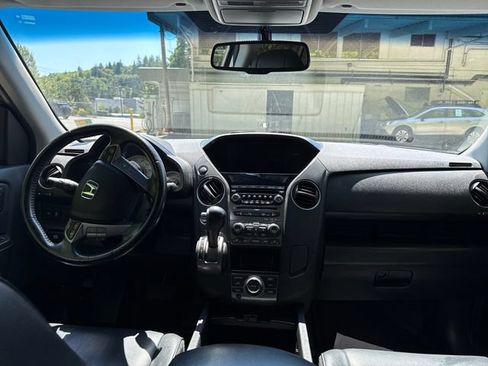 Used 2012 Honda Pilot Touring image 12
