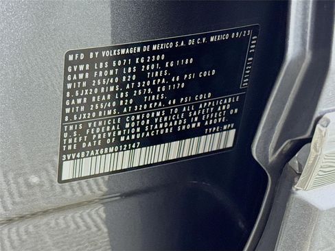 Used 2024 Volkswagen Tiguan SEL R-Line AWD/4WD image 34
