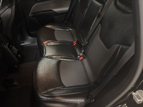 Used 2023 Jeep Compass Latitude image 27