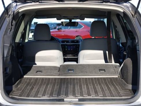 Used 2019 Subaru Outback 3.6R Limited image 29