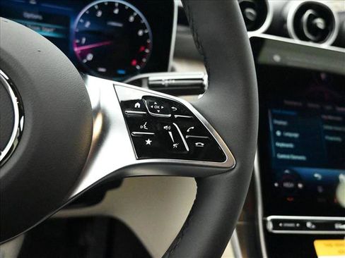 Certified 2025 Mercedes-Benz GLC 300 4MATIC image 15