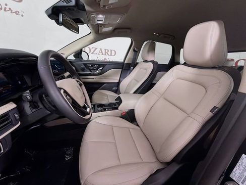 New 2026 Lincoln Corsair Premiere FWD image 22