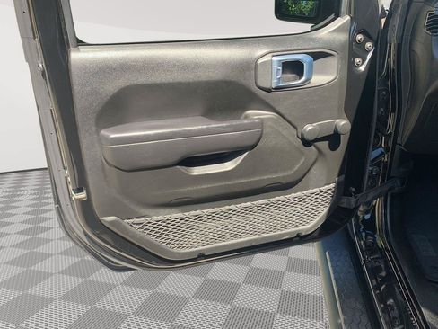 Used 2022 Jeep Wrangler Unlimited Sport AWD/4WD image 18