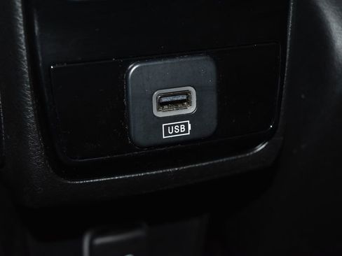 Used 2024 Jeep Compass Limited image 21