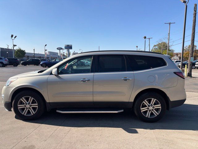 Used 2017 Chevrolet Traverse LT FWD image 4