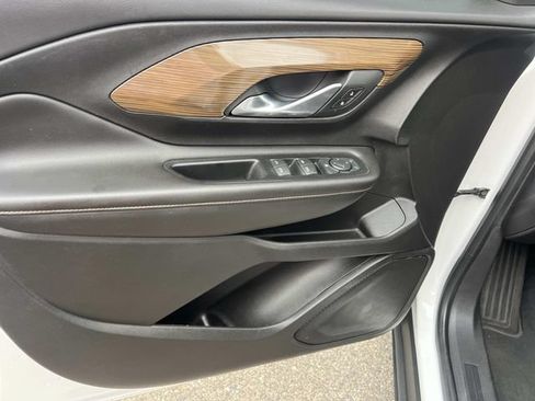 Used 2019 GMC Terrain SLE FWD image 15