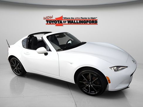 Used 2024 MAZDA MX-5 Miata RF Grand Touring RWD image 20
