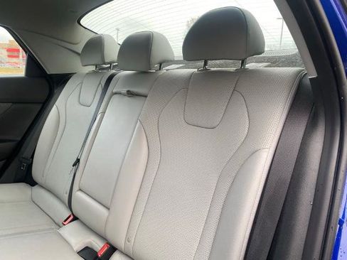 Used 2022 Hyundai Elantra Limited image 28