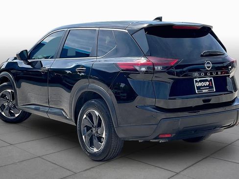 Used 2024 Nissan Rogue SV FWD image 12