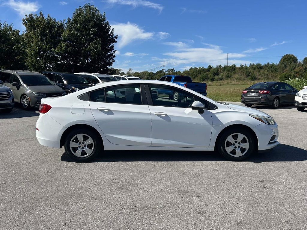 Used 2018 Chevrolet Cruze LS FWD image 8