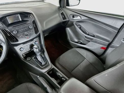 Used 2015 Ford Focus SE FWD image 11