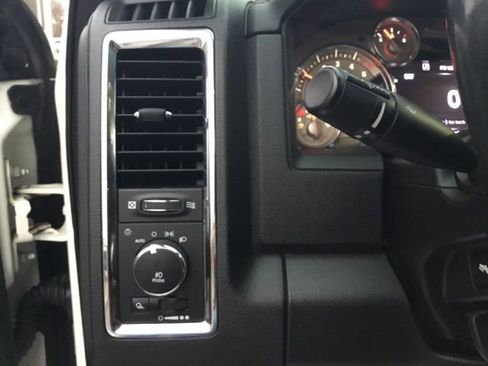 Used 2016 RAM 1500 Laramie Longhorn w/ Convenience Group image 29