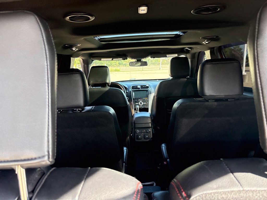 Used 2018 Ford Explorer Sport w/ Equipment Group 401A AWD/4WD image 24