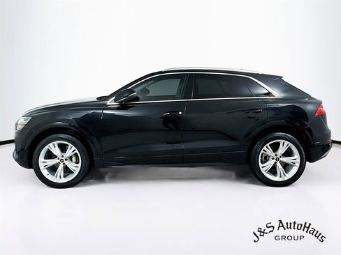 Used 2023 Audi Q8 Premium Plus w/ Premium Plus Package image 4