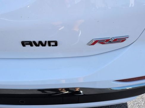 Used 2022 Chevrolet Equinox RS AWD/4WD image 12