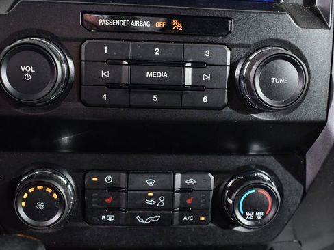 Used 2020 Ford F150 XLT w/ Equipment Group 302A Luxury AWD/4WD image 28