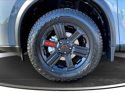 New 2026 Nissan Rogue SV AWD/4WD image 12