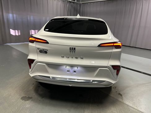 New 2026 Buick Envista Avenir FWD image 6