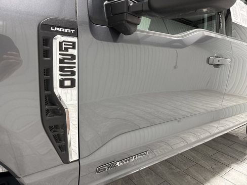 Used 2024 Ford F250 Lariat AWD/4WD image 33