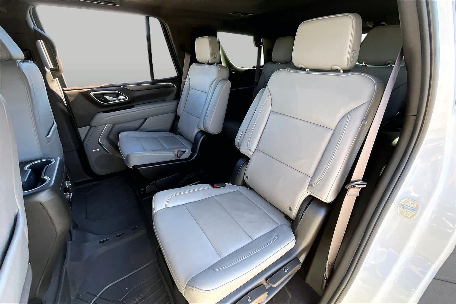 Used 2024 Chevrolet Tahoe Z71 w/ Z71 Off-Road Package AWD/4WD image 20
