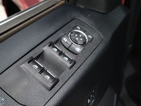 Used 2019 Ford F150 Platinum w/ Equipment Group 701A Luxury image 12