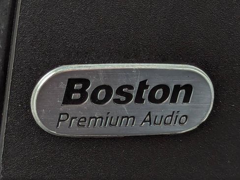 Used 2013 Chrysler 200 Limited FWD image 24