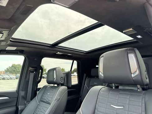 Used 2026 Cadillac Escalade Platinum Sport w/ LPO, ONYX Package AWD/4WD image 22