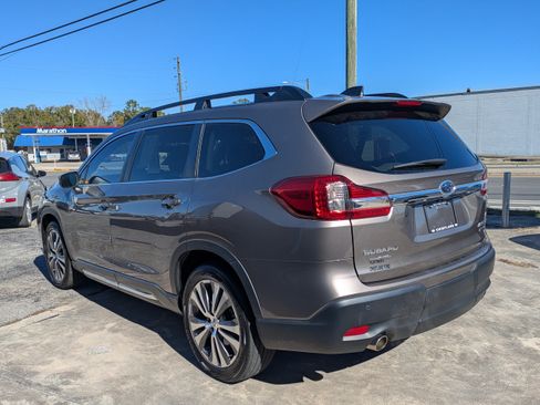 Used 2022 Subaru Ascent Limited AWD/4WD image 6