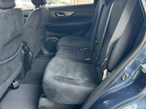 Used 2015 Nissan Rogue SV w/ SV Moonroof Package AWD/4WD image 11