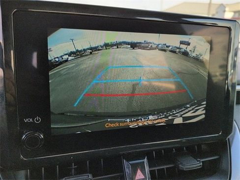 Certified 2025 Toyota Corolla LE image 22