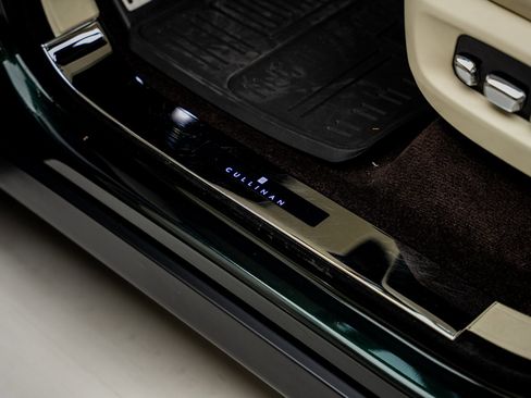 Used 2019 Rolls-Royce Cullinan image 57