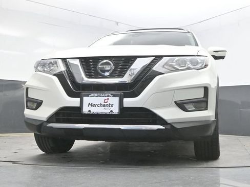 Used 2020 Nissan Rogue SL w/ Premium Package AWD/4WD image 32