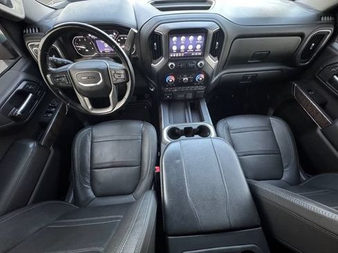 Used 2023 GMC Sierra 2500 Denali w/ Denali Black Diamond Edition AWD/4WD image 20