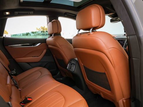 Used 2022 Maserati Levante GT image 28