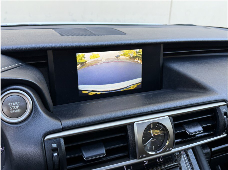 Used 2017 Lexus IS 200t RWD image 17