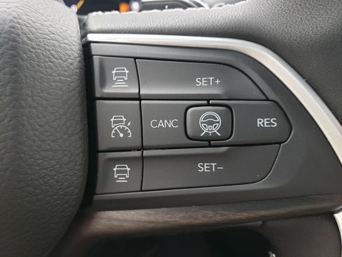 New 2026 Jeep Grand Cherokee Limited AWD/4WD image 19