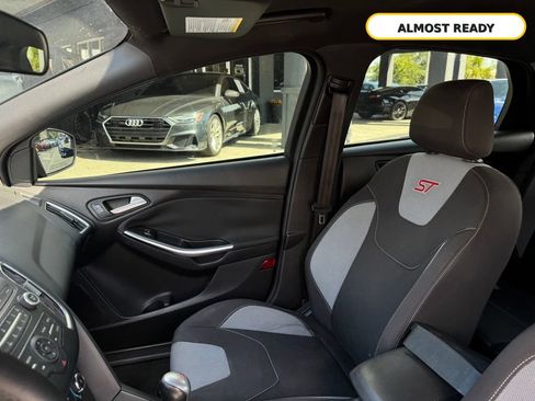Used 2017 Ford Focus ST FWD image 17
