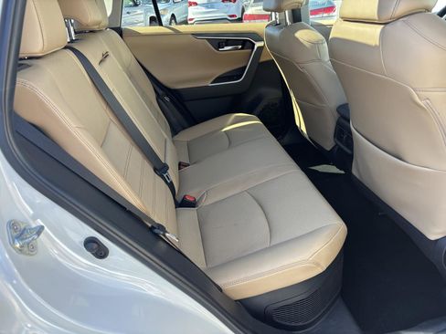 Used 2021 Toyota RAV4 Limited image 16